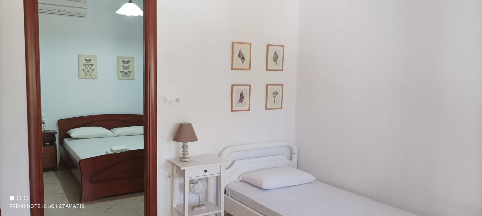 Nisos Family Apartments Geni  ภายนอก รูปภาพ